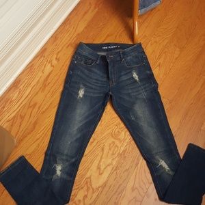Nine Planet Jeans - Distressed skinnies Nine Planet Jeans - Distressed skinnies